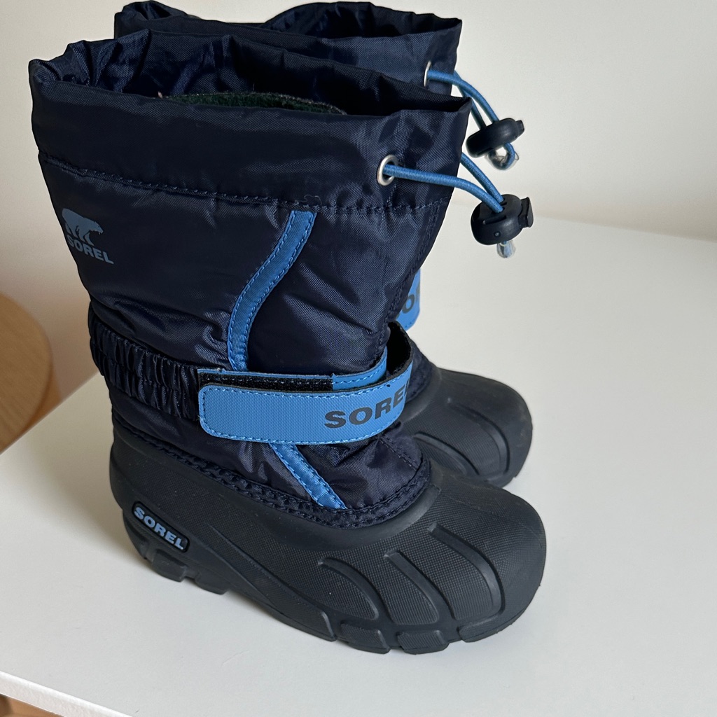 Sorel Navy And Black Snow Boots